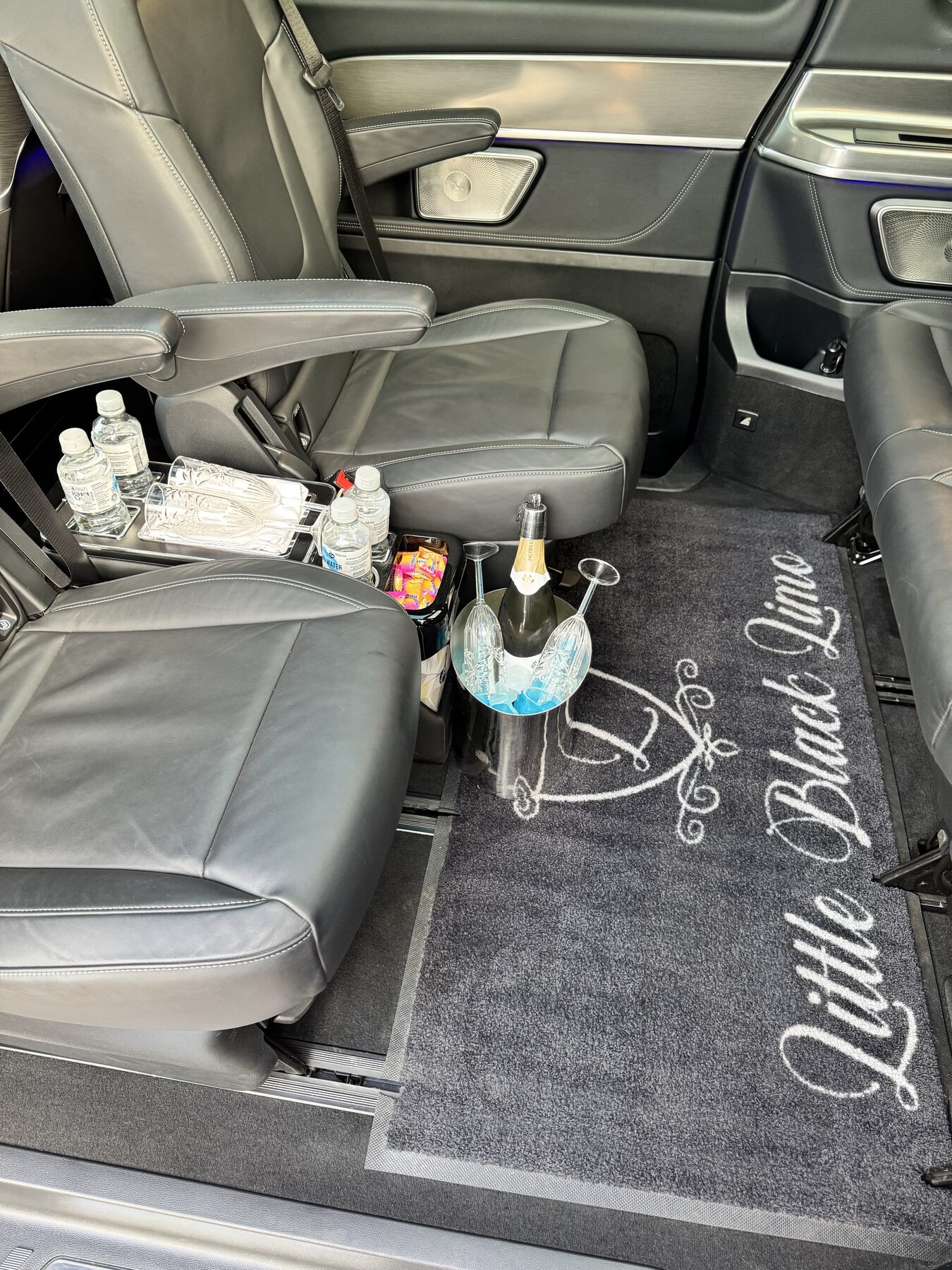 Little Black Limo guests and vehicles