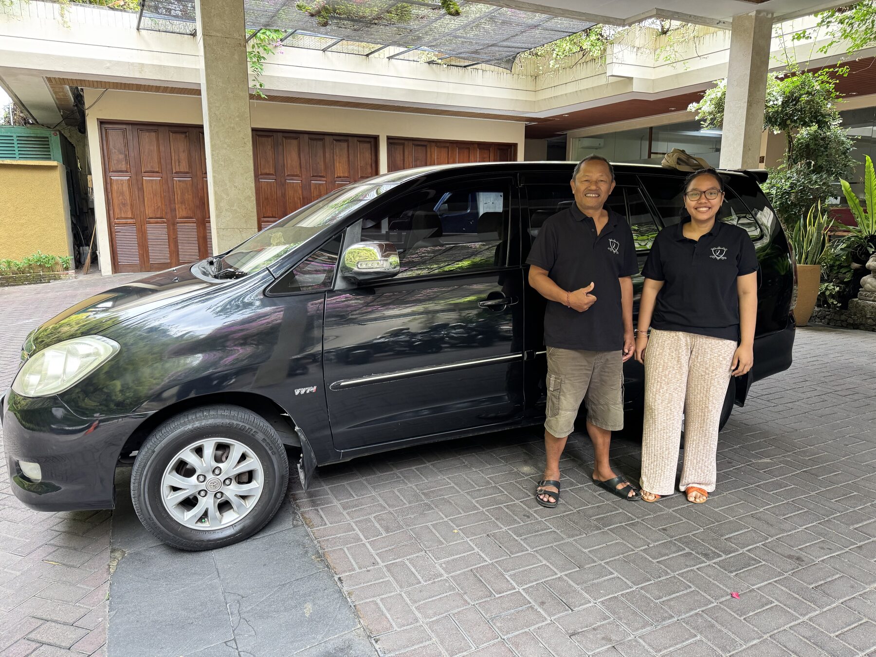 Little Black Limo guests and vehicles